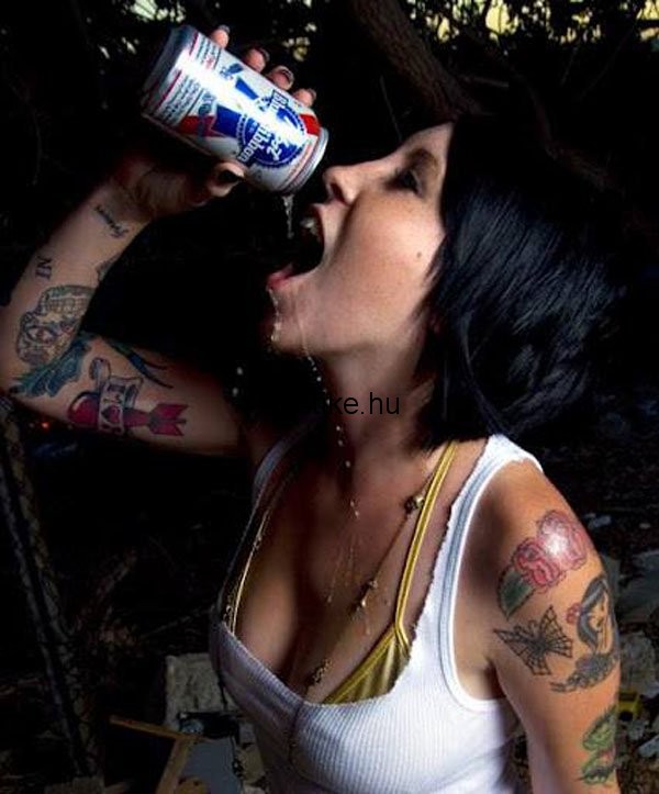 Hot girls and Beer photos 013